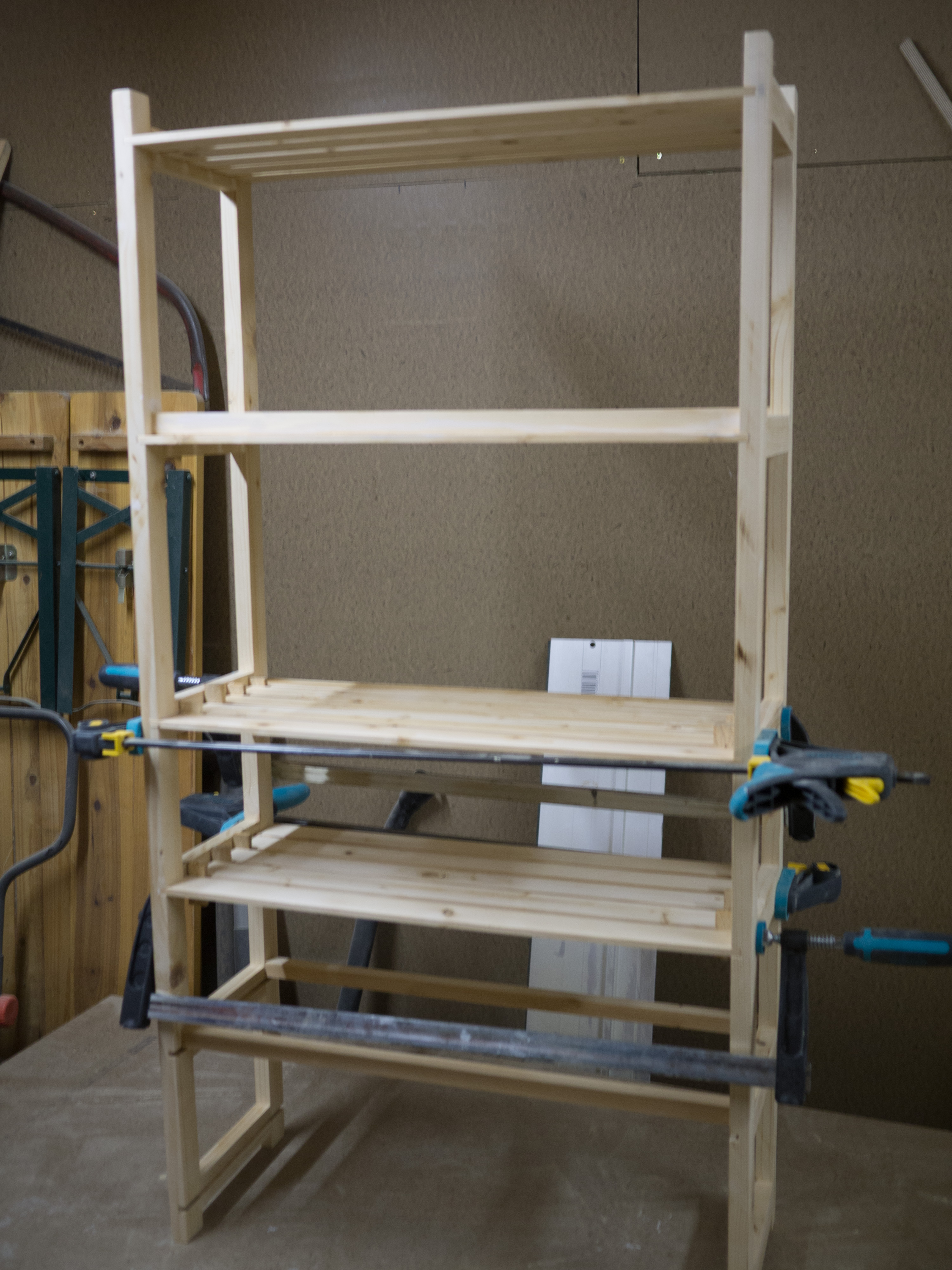 20160306 Schuhregal 006